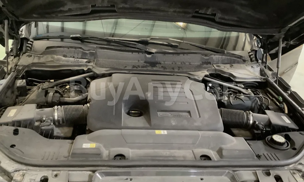 Vehicle photo 8