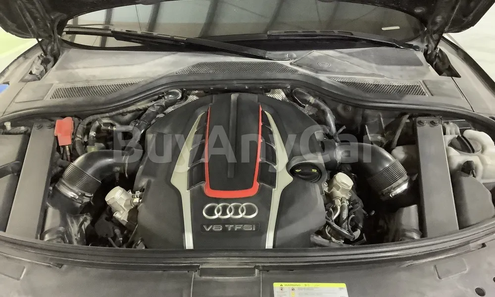 Vehicle photo 6
