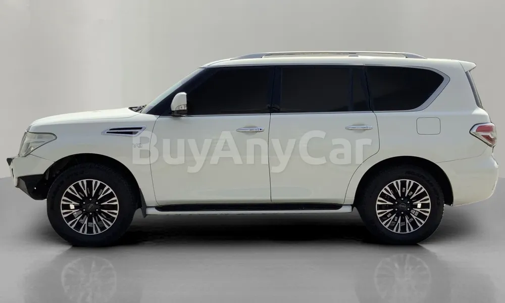 Vehicle photo 4