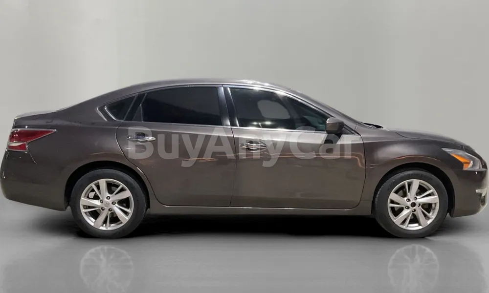 Vehicle photo 3