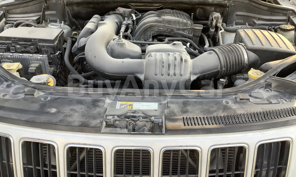 Vehicle photo 7