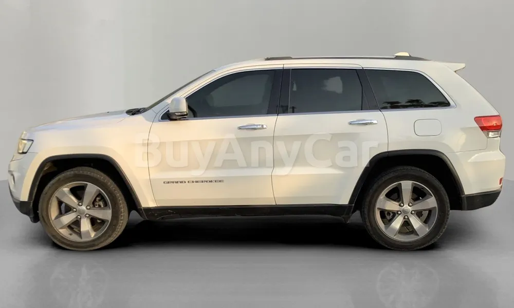 Vehicle photo 4