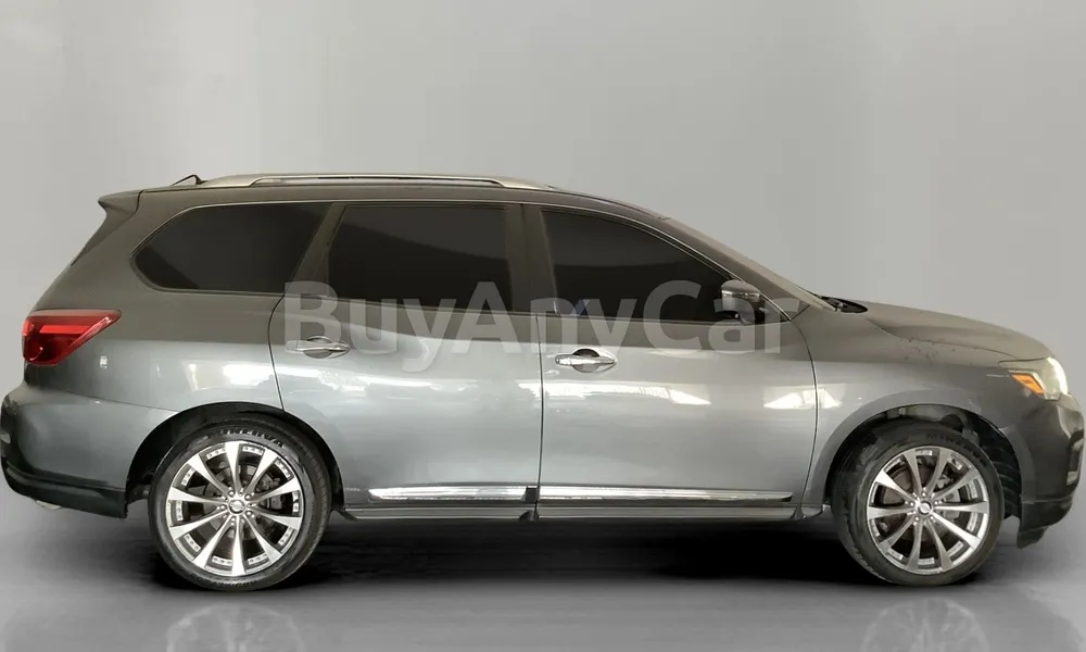 Vehicle photo 3