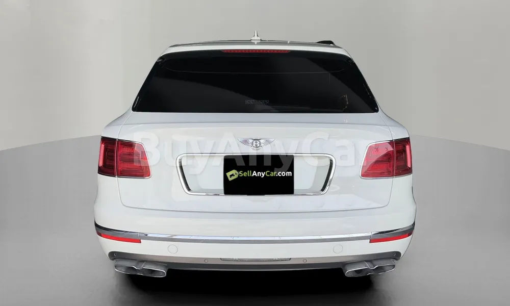 Vehicle photo 2