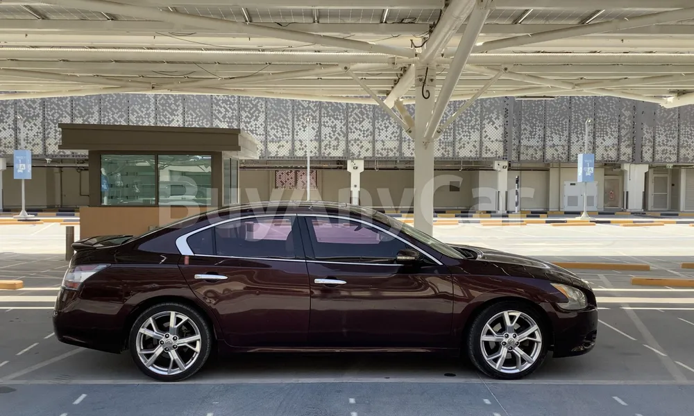 Vehicle photo 3