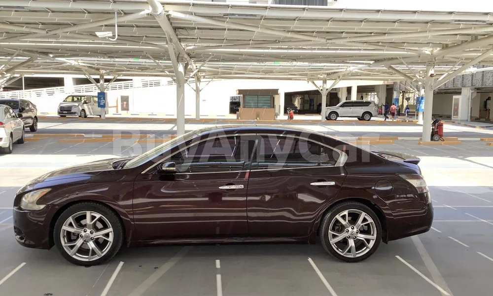 Vehicle photo 4