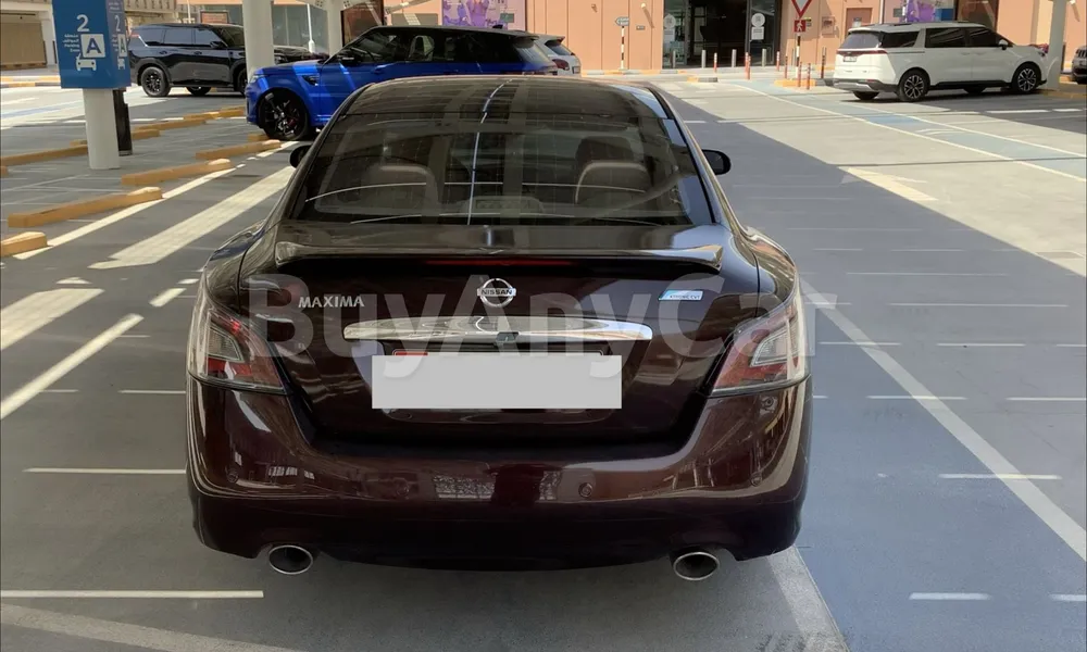Vehicle photo 2