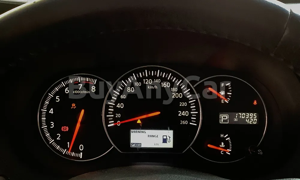 Vehicle photo 7