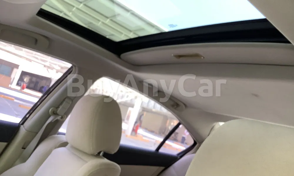 Vehicle photo 9