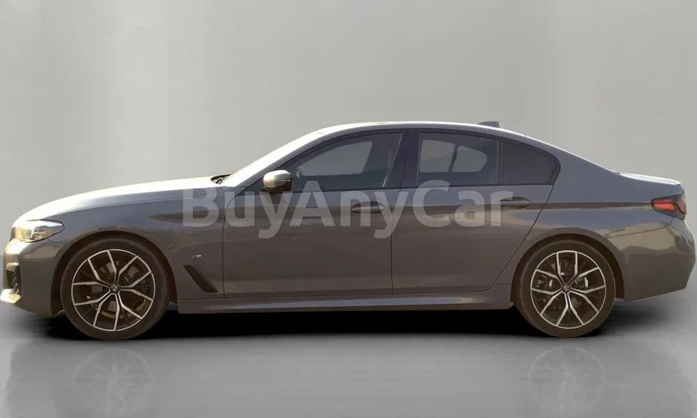 Vehicle photo 3