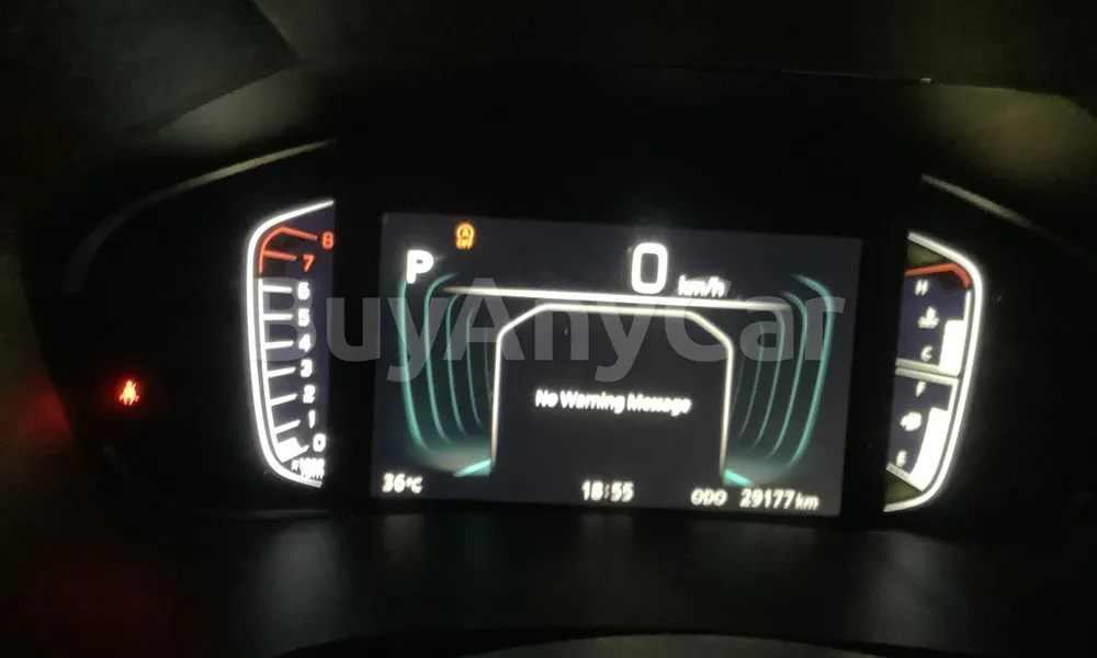 Vehicle photo 8