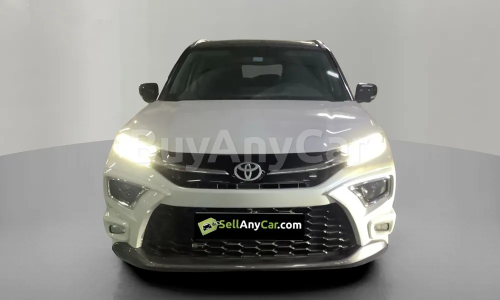 Vehicle photo 1