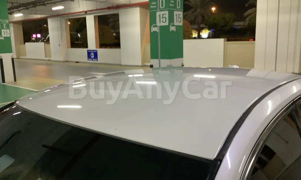 Vehicle photo 7