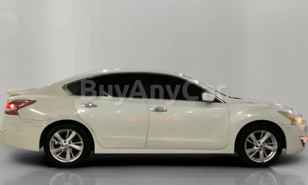 Vehicle photo 3