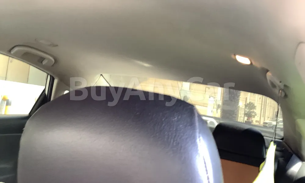 Vehicle photo 9