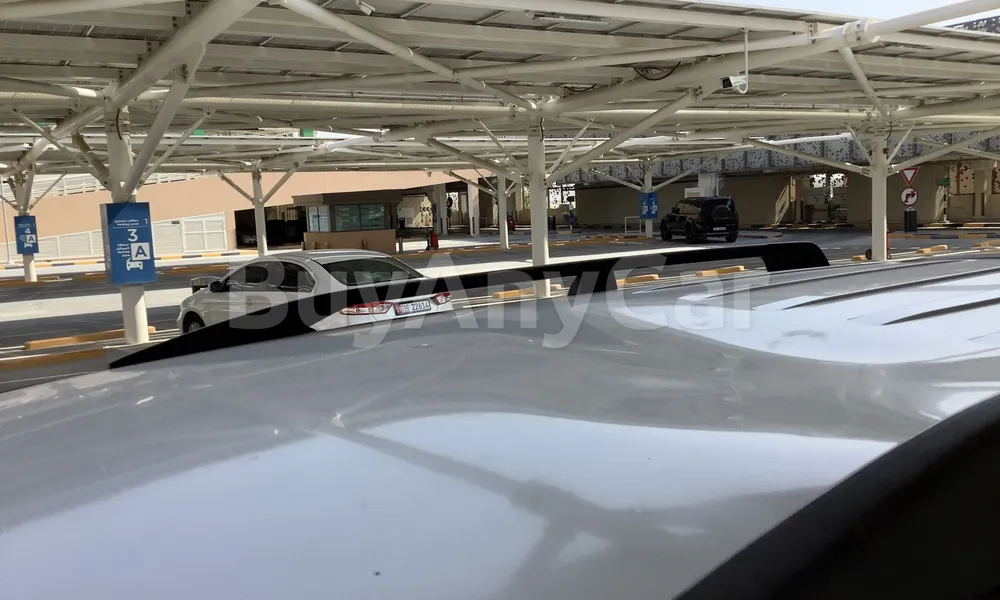 Vehicle photo 5