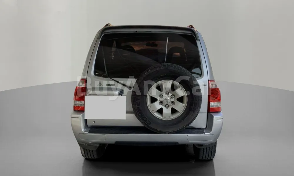 Vehicle photo 2