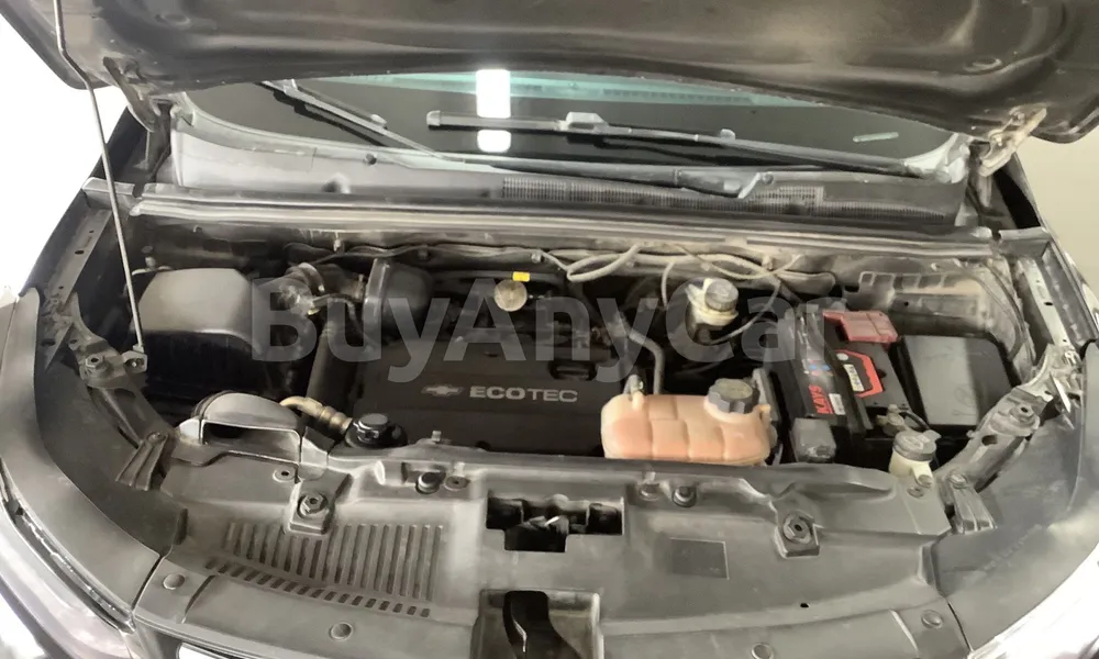 Vehicle photo 6