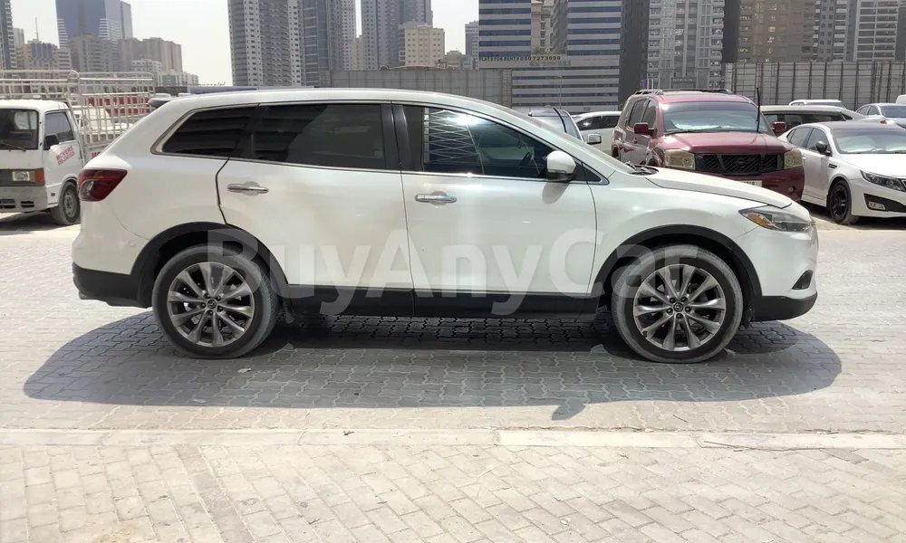 Vehicle photo 3