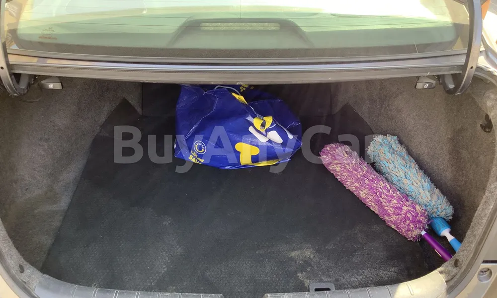 Vehicle photo 5