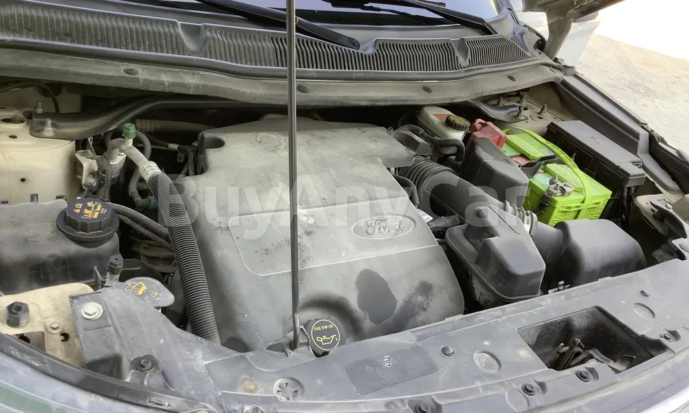 Vehicle photo 6