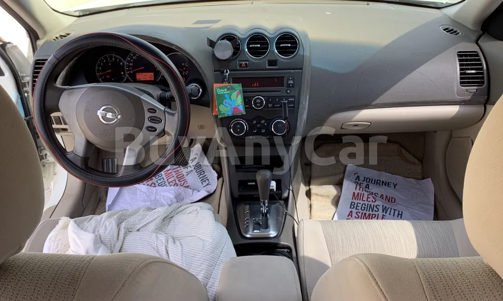 Vehicle photo 8