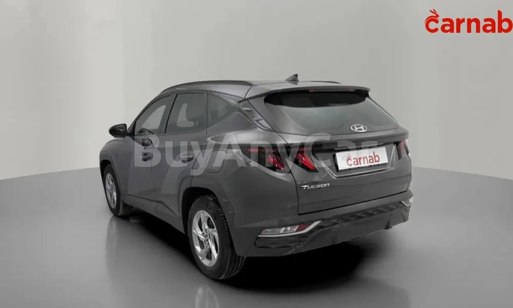 Vehicle photo 6