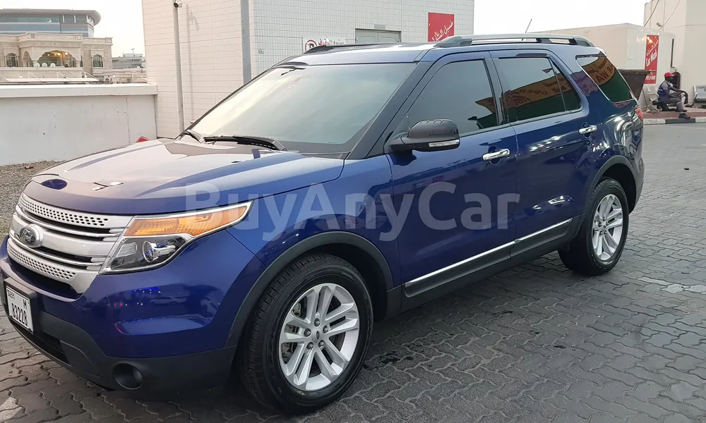 Vehicle photo 4