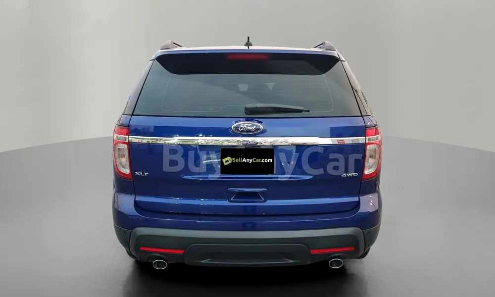 Vehicle photo 2