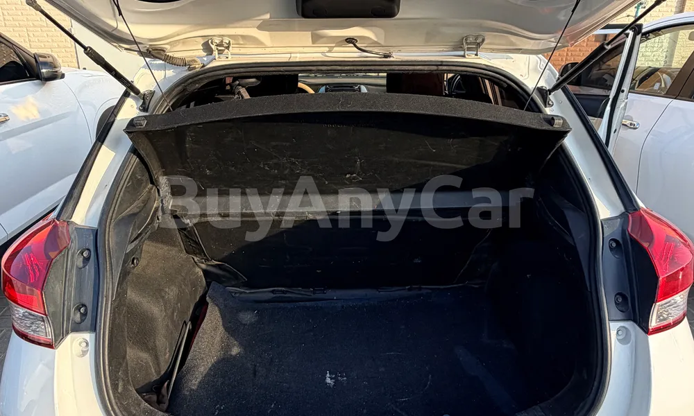 Vehicle photo 3