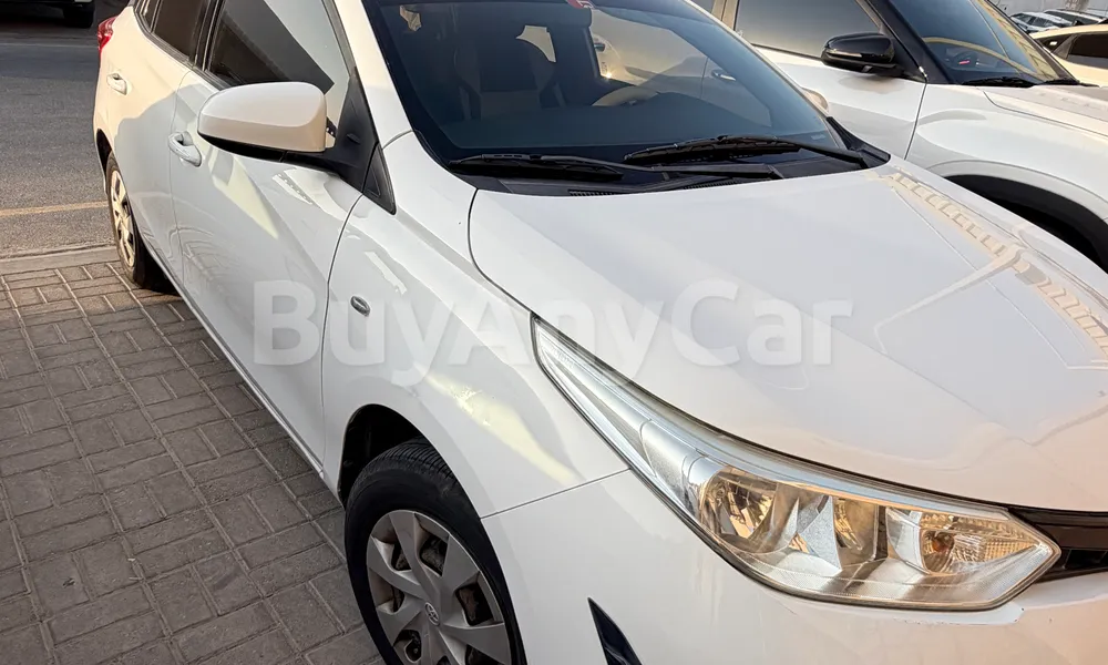 Vehicle photo 5