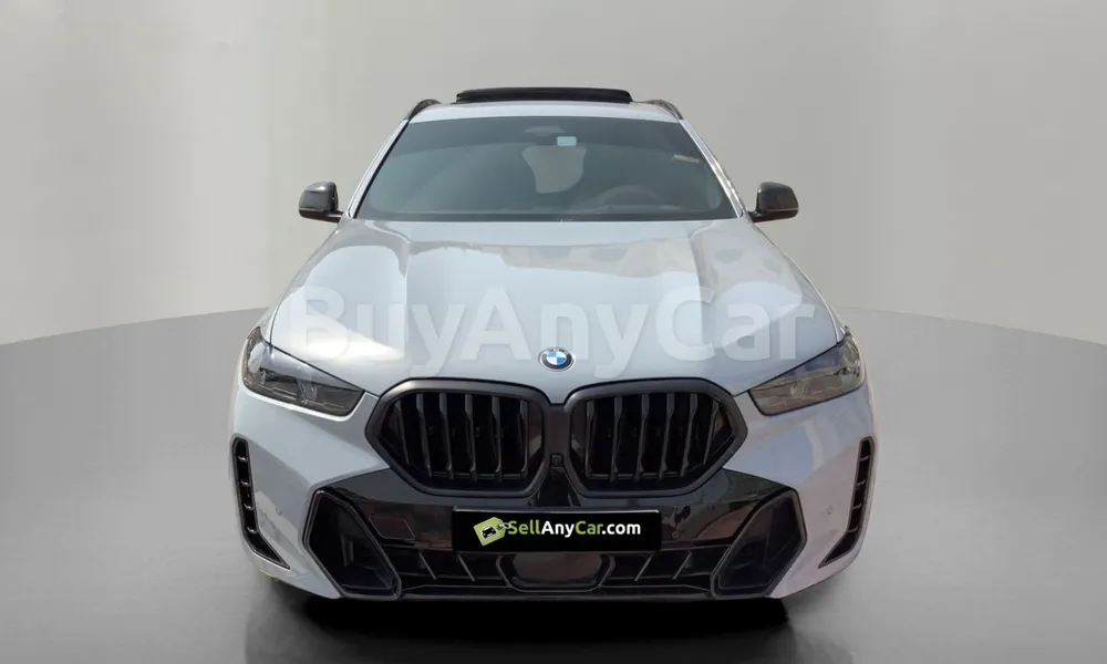 Vehicle photo 1