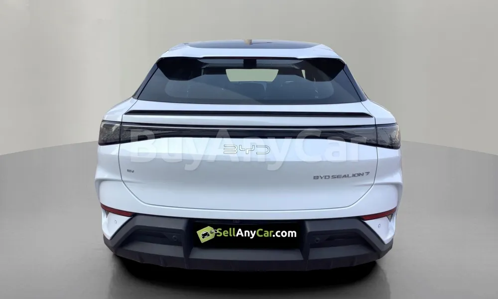 Vehicle photo 2