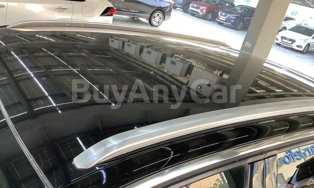 Vehicle photo 5