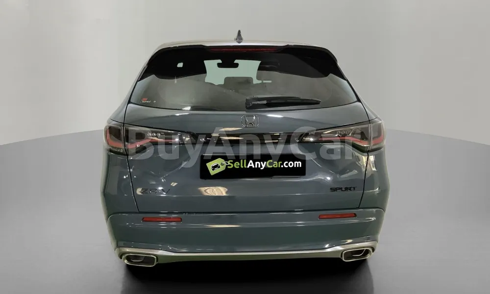 Vehicle photo 2