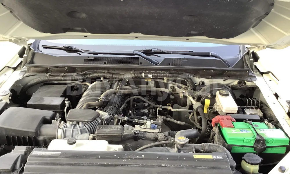 Vehicle photo 6