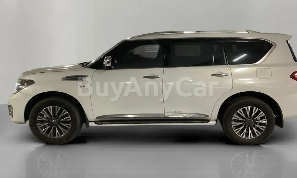Vehicle photo 4