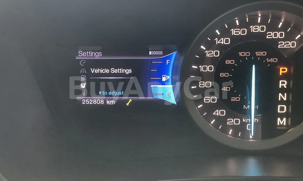 Vehicle photo 7
