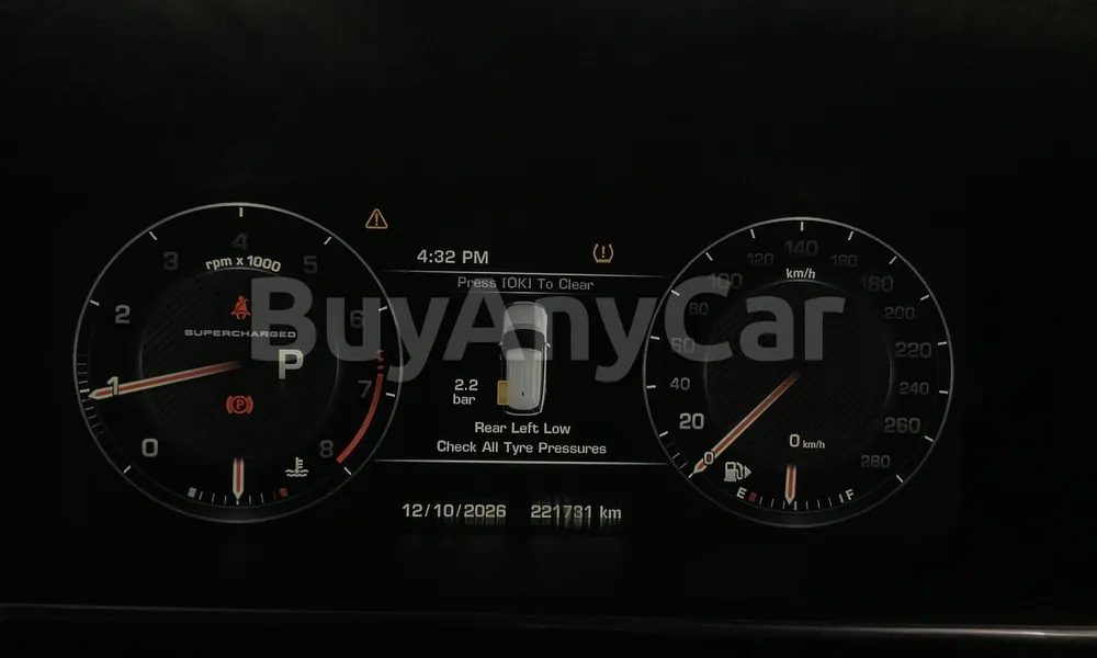 Vehicle photo 7
