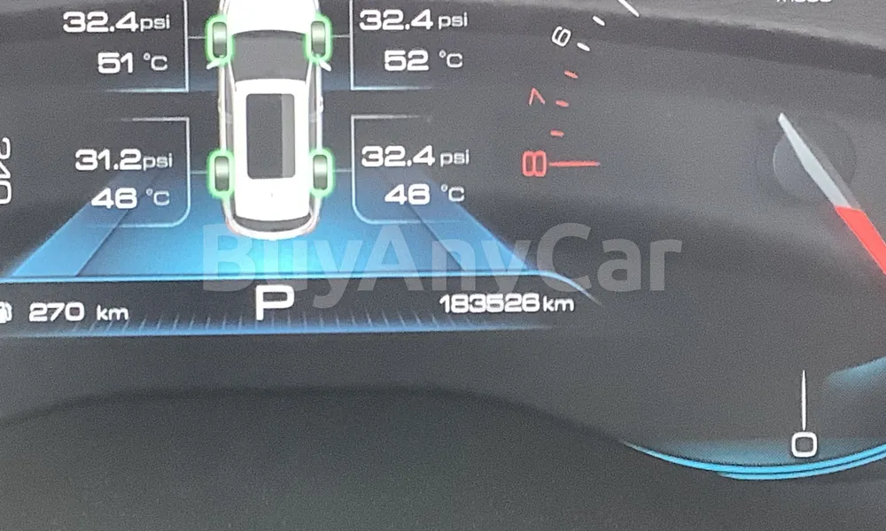 Vehicle photo 9