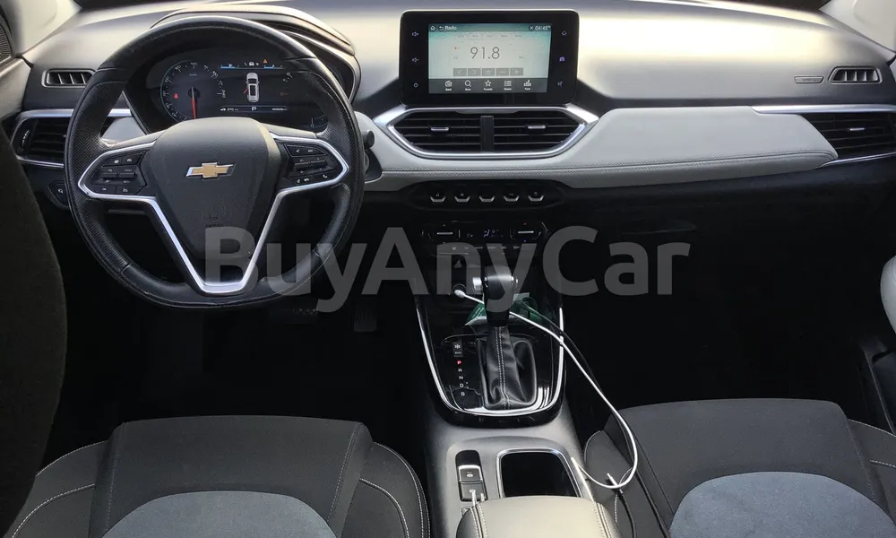 Vehicle photo 7