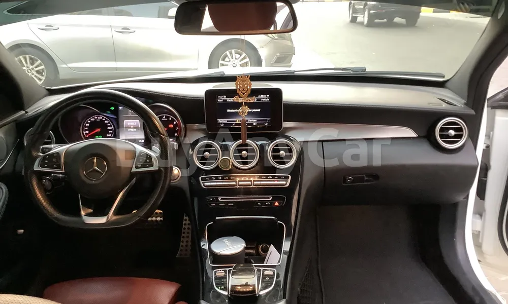 Vehicle photo 8