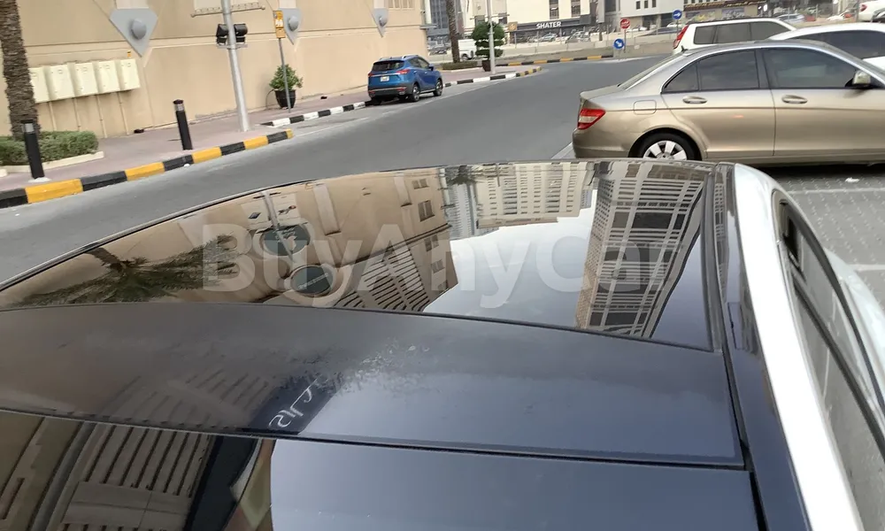 Vehicle photo 5