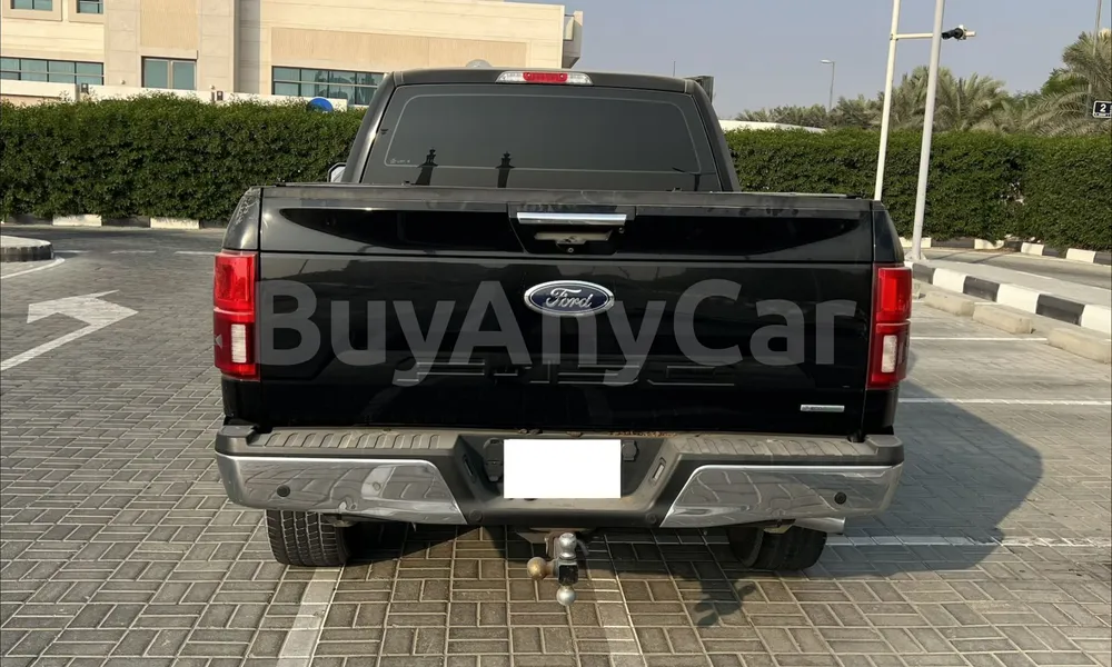Vehicle photo 2