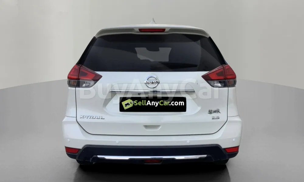 Vehicle photo 2