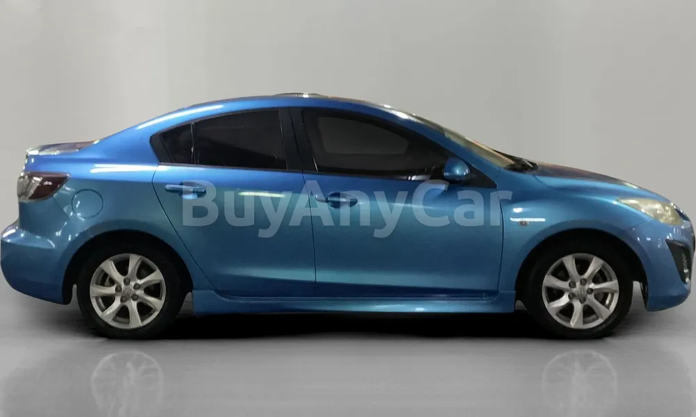 Vehicle photo 3