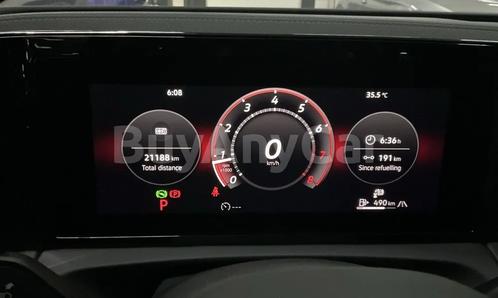 Vehicle photo 7