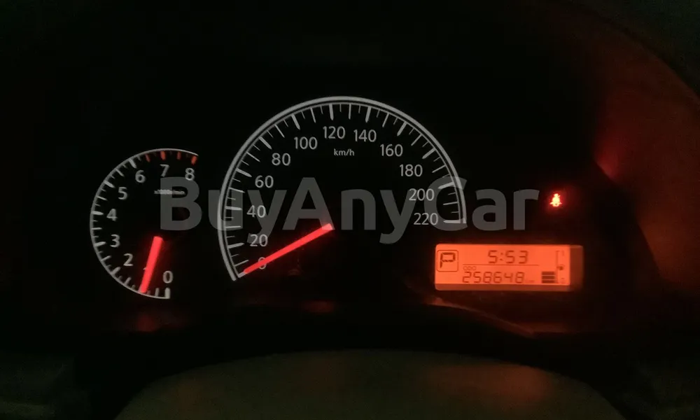 Vehicle photo 7