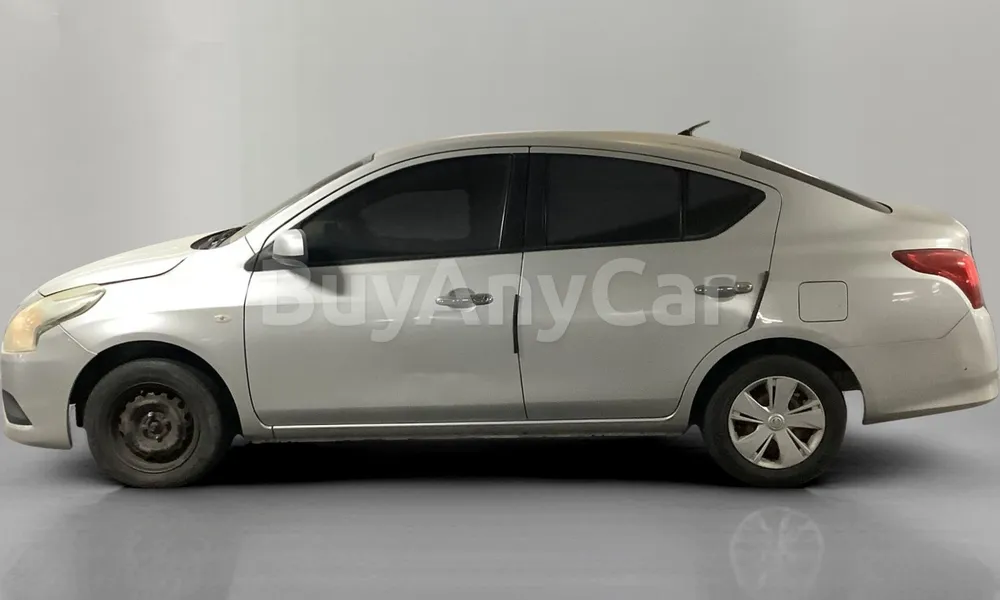 Vehicle photo 4