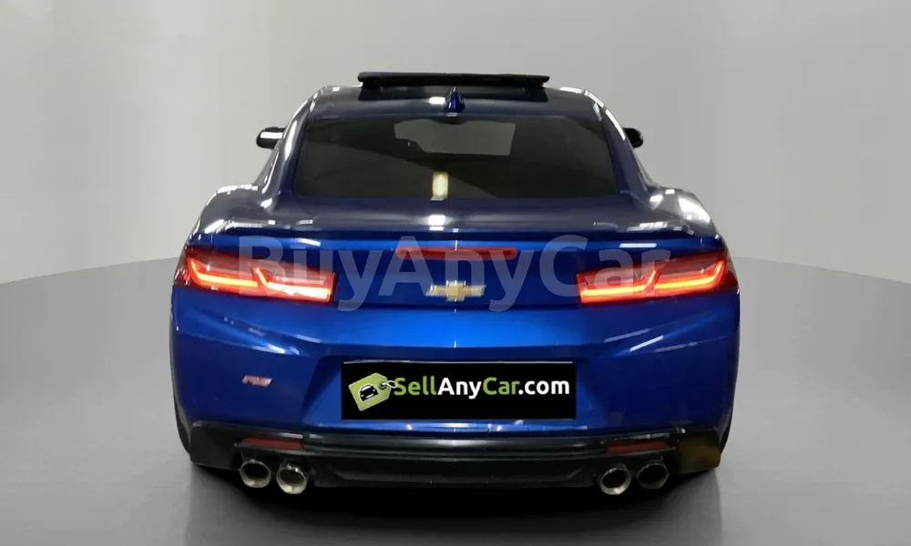 Vehicle photo 2